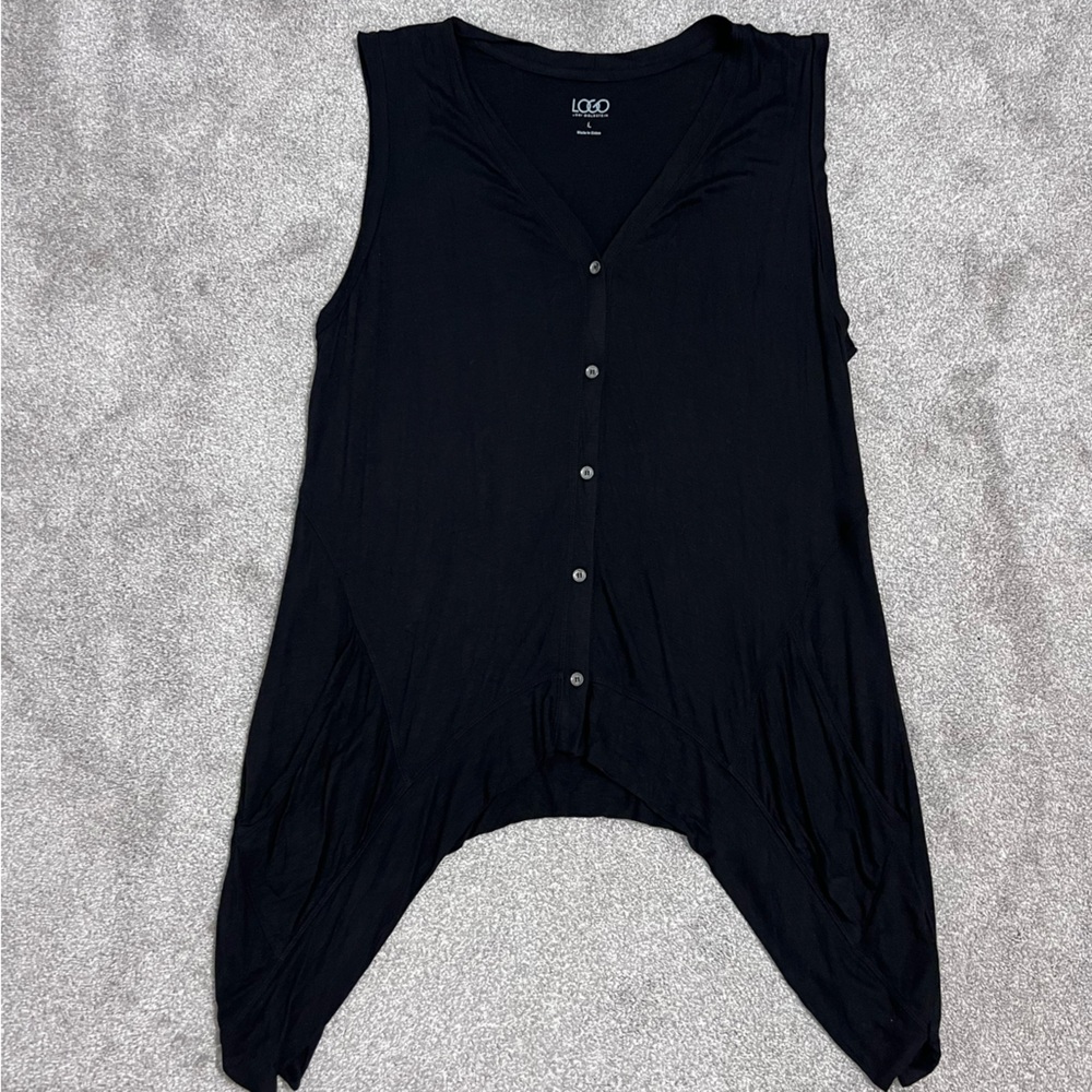 LOGO by Lori Goldstein Shark Bite Sleeveless Button Down